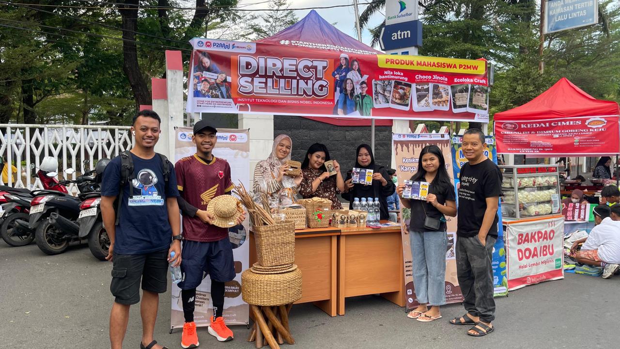 Mahasiswa-Nobel-Indonesia-Rasakan-Pengalaman-Jual-Beli-Produk-Dalam-Agenda-Direct-Selling